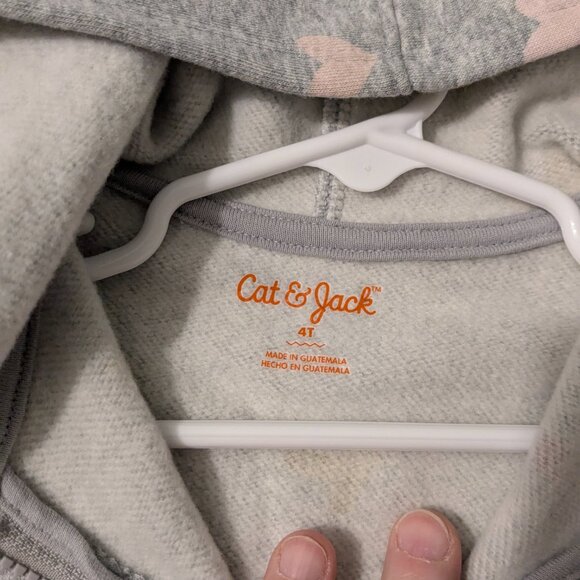 Cat & Jack Sweatshirt - New With Tags - 4T - Gray with hearts - Picture 3 of 4